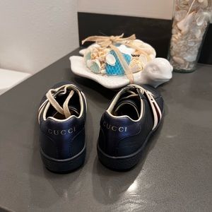 Gucci kids shoes